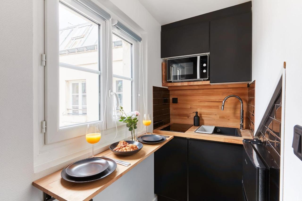 Montmartre - Rue Richer City Apartment Paris Bagian luar foto
